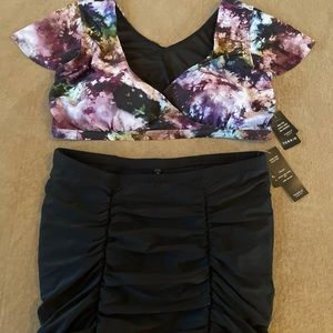 Torrid Watercolor Wireless Swim Top with High waisted Swim skirt set Size 2♥️